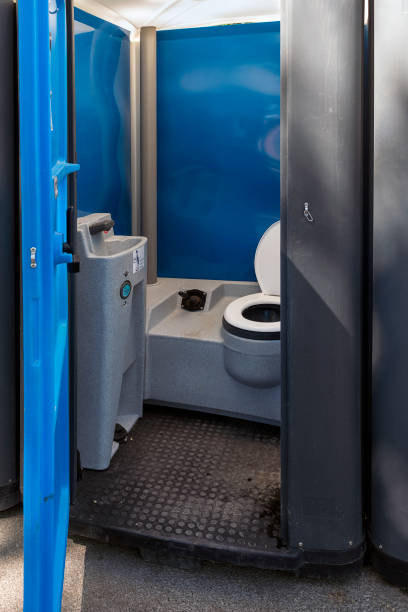 Portable Toilet Options We Offer in Sunny Isles Beach, FL