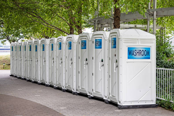 Best Best portable toilet rental  in Sunny Isles Beach, FL